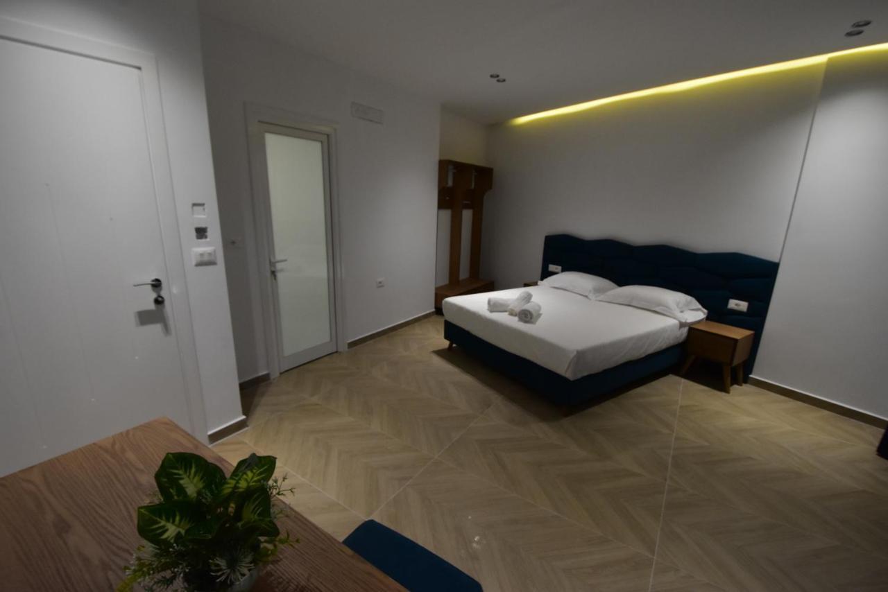 Agimi Hotel Ksamil Kültér fotó
