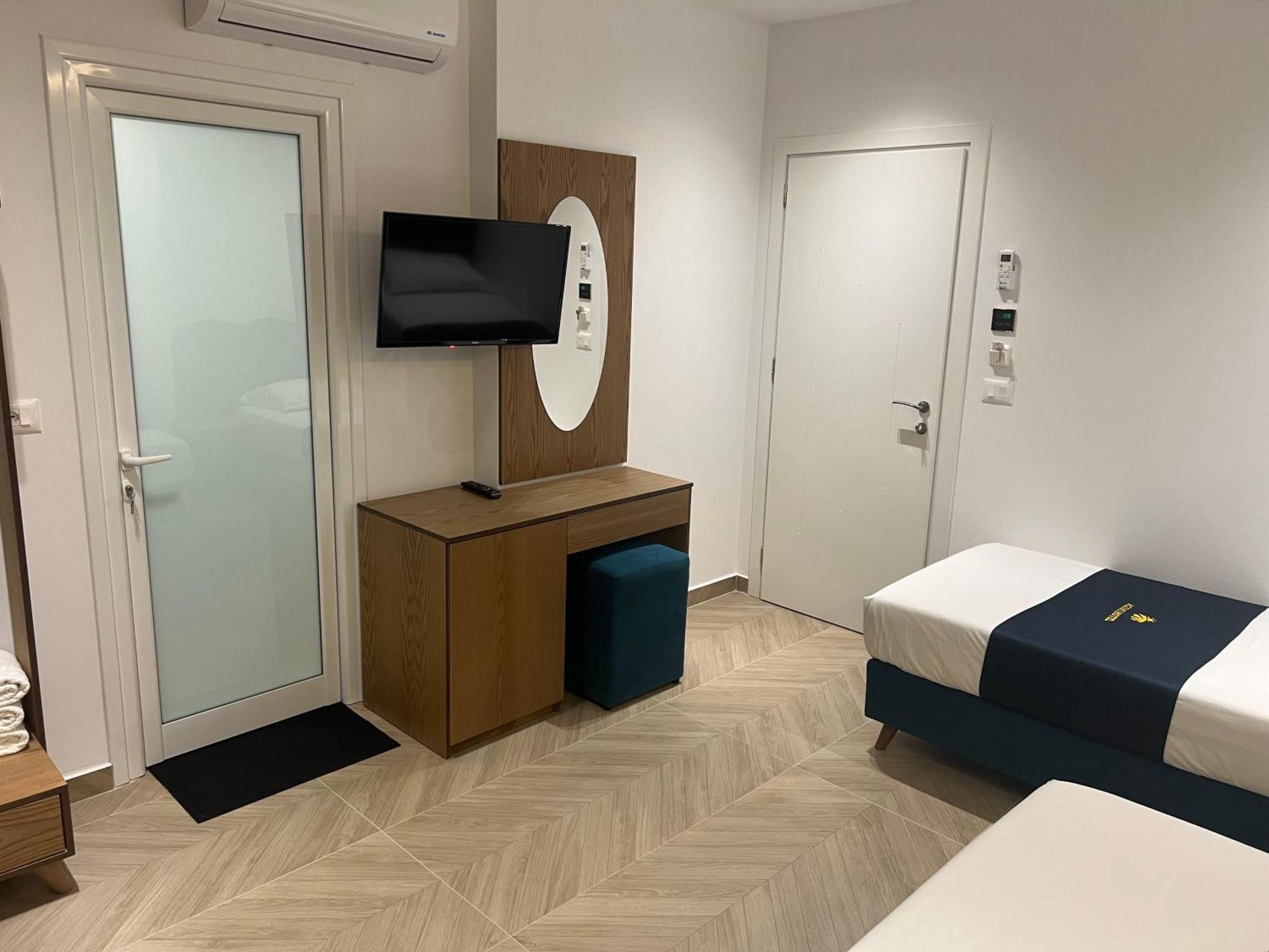 Agimi Hotel Ksamil Kültér fotó